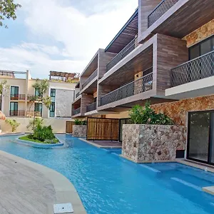 Exclusive Paramar Ve Penthouse In By Lockey For Walking To Commercial Zone In Aldea Zama Mexique
